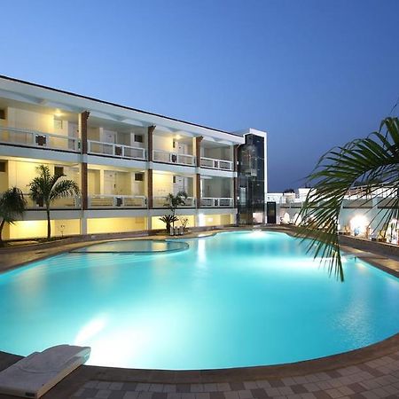 Prakruti Resort วาโดดารา ภายนอก รูปภาพ