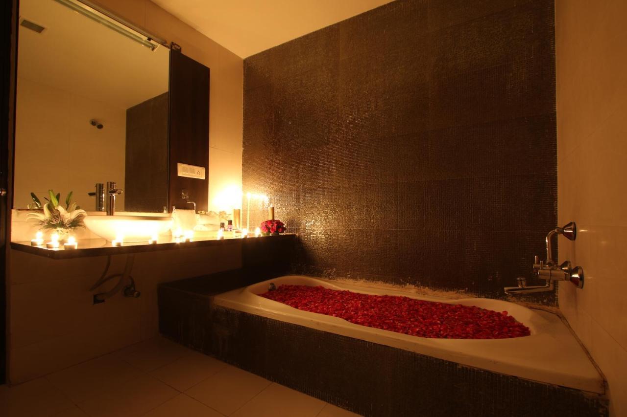 Prakruti Resort วาโดดารา ภายนอก รูปภาพ