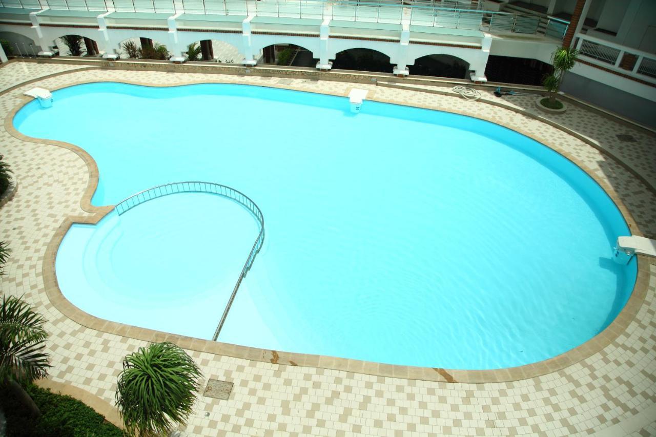 Prakruti Resort วาโดดารา ภายนอก รูปภาพ