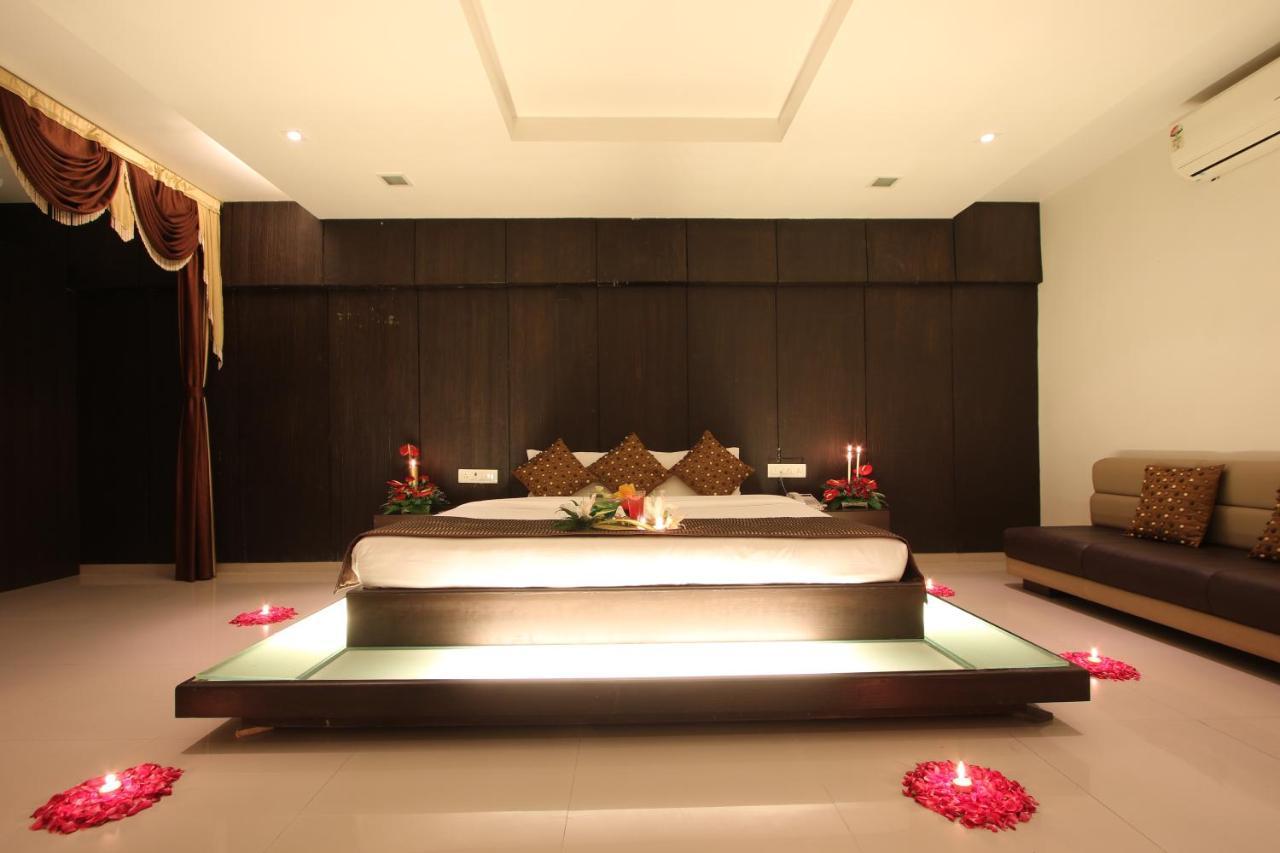 Prakruti Resort วาโดดารา ภายนอก รูปภาพ